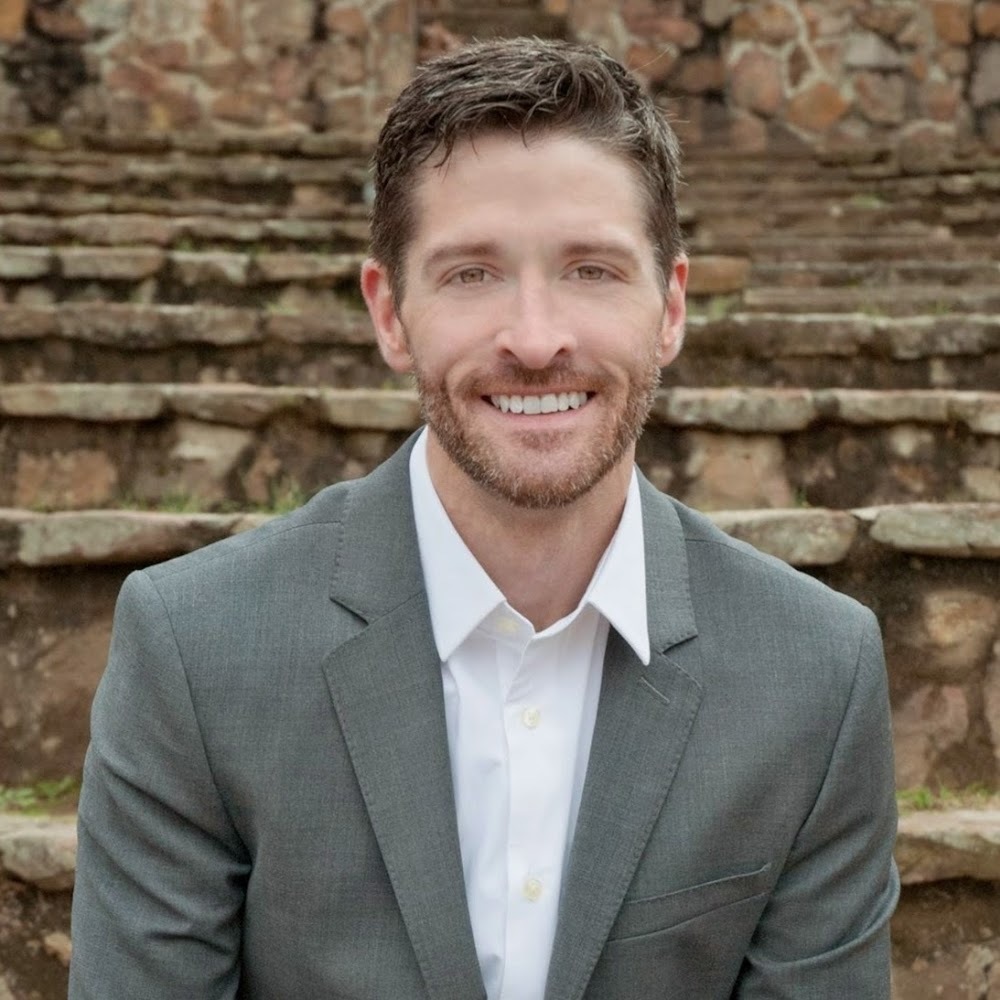 Meet your Posher, Michael kelly